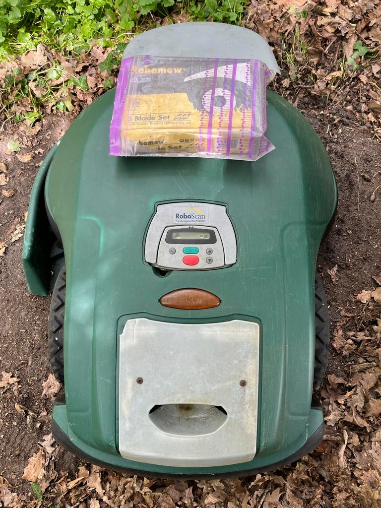 Roboscan grasmaaier - weinig gebruikt, Tuin en Terras, Grasmaaiers, Ophalen, Gebruikt, Robomow, Mulchfunctie