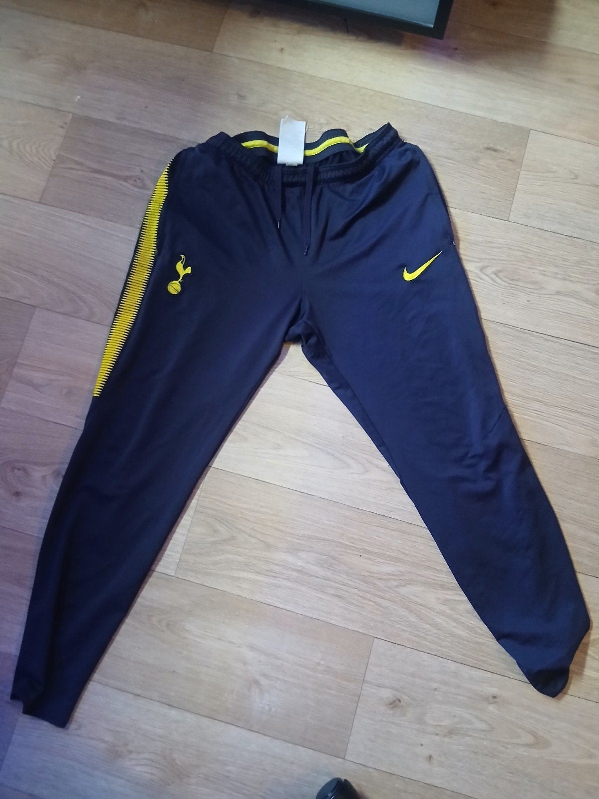 Nike Tottenham Hotspur Trainingsbroek - Maat M, Nike, Ophalen of Verzenden, Zo goed als nieuw, Voetbal