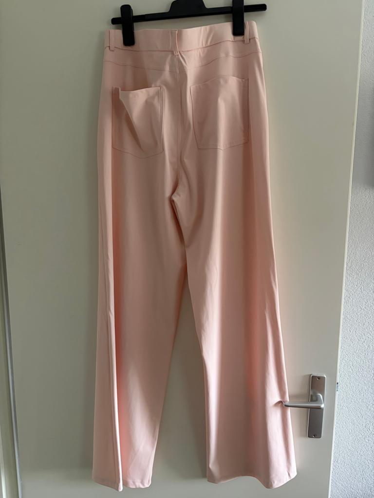 Nieuwe Zoso broek XL met uiteenlopende pijpen, Kleding | Dames, Broeken en Pantalons, Nieuw, Maat 46/48 (XL) of groter, Roze, Lang