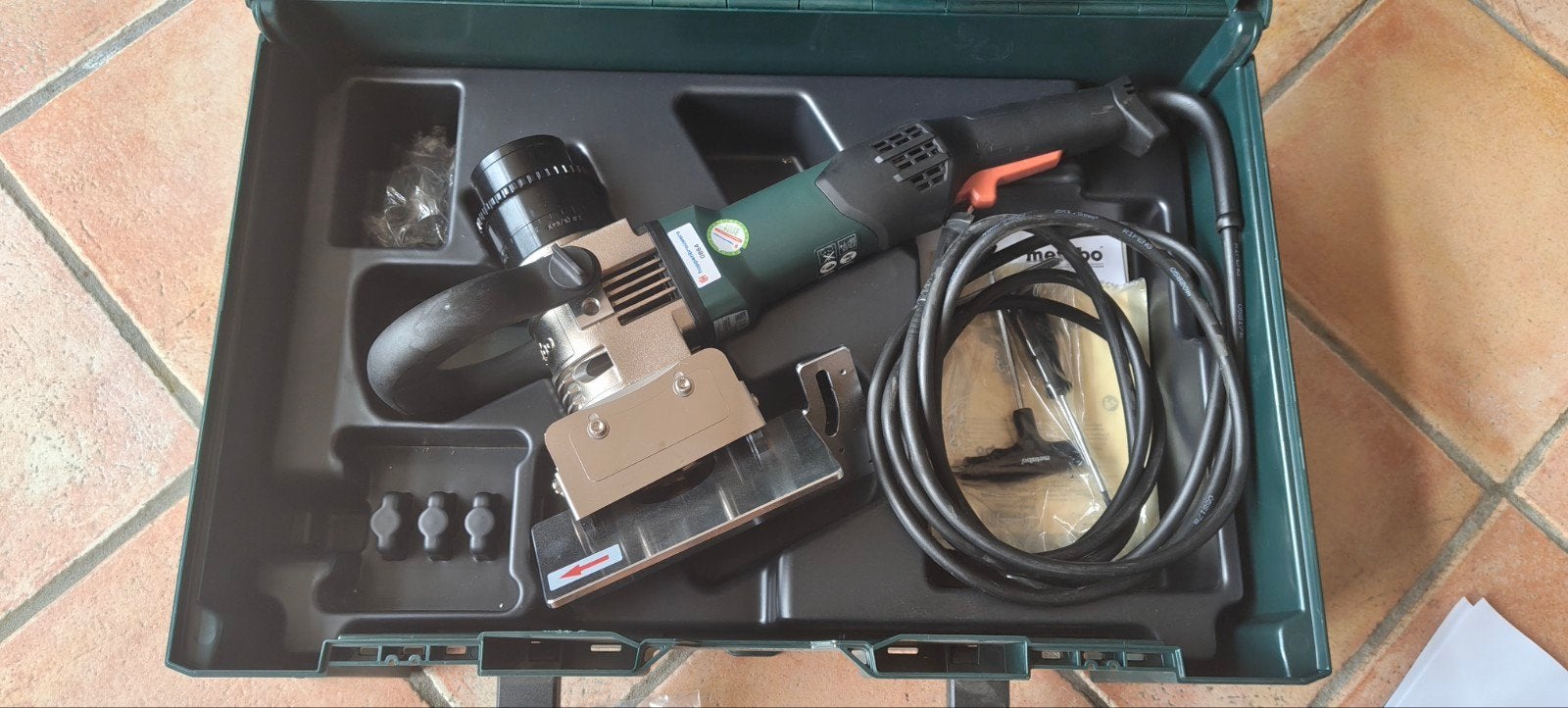 Metabo KFMV 17-15 F Kantenfrees metaal, Doe-het-zelf en Verbouw, Gereedschap | Freesmachines, Ophalen of Verzenden, Elektrisch