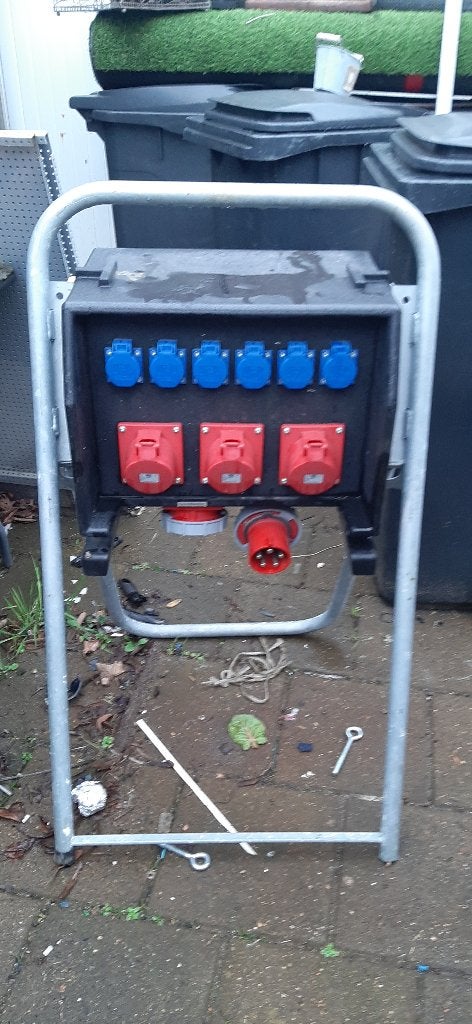 stroomkast met kabel, Ophalen, Gebruikt