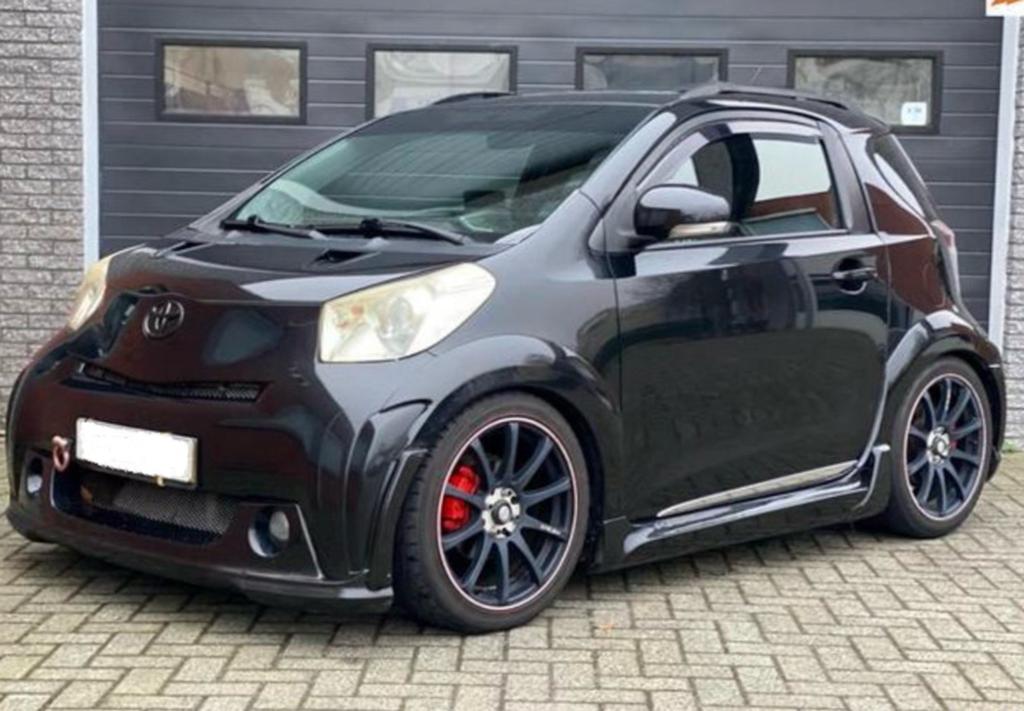 Toyota iQ