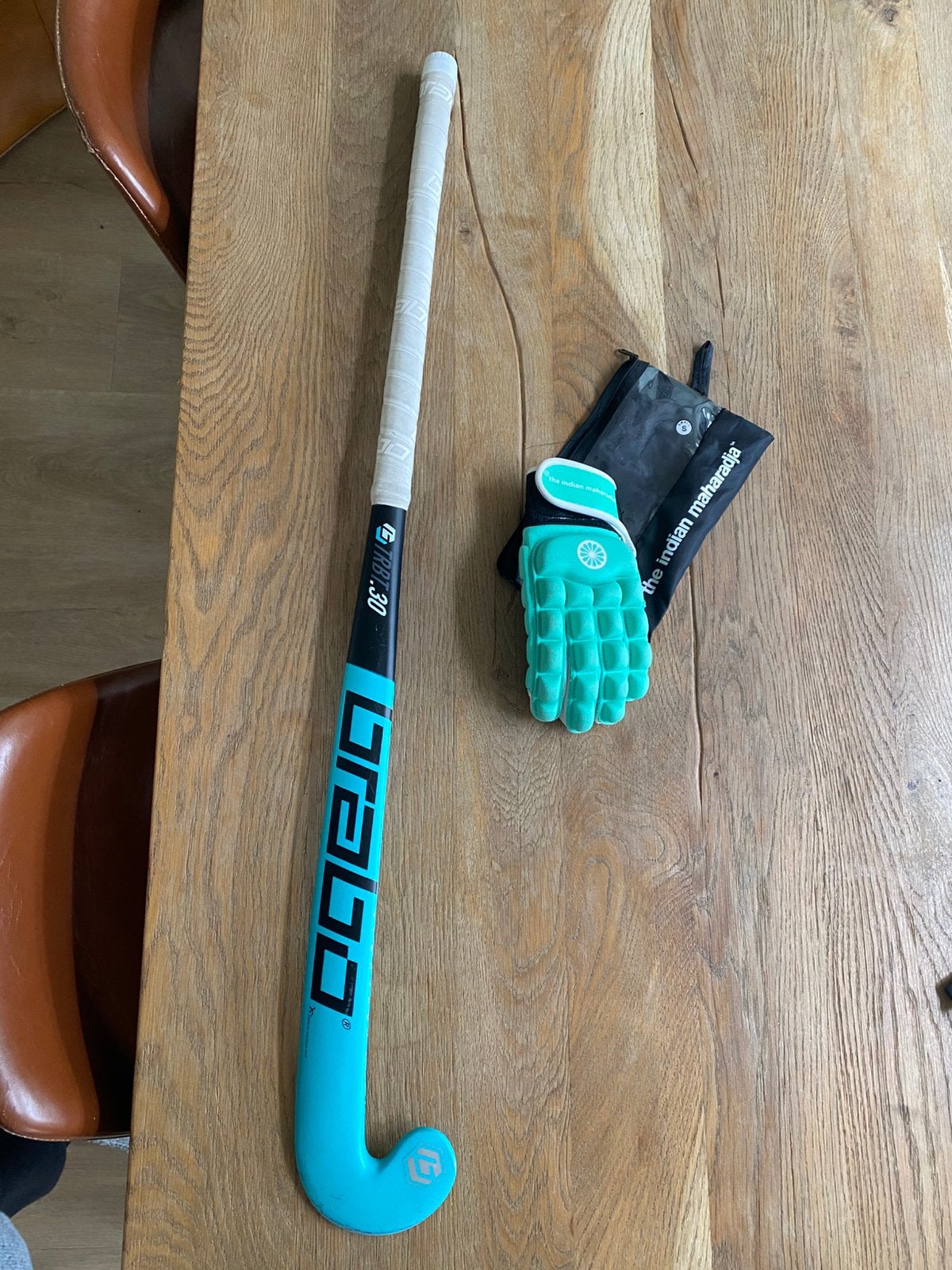 Zaal hockeystick en handschoen, Ophalen, Zo goed als nieuw, Stick