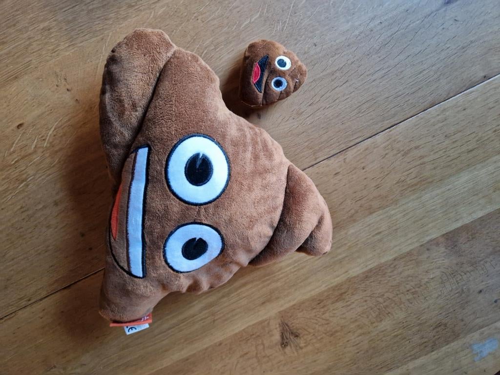 POEPSIE 💩💩 PLUCHE EMOJI 2x, Ophalen of Verzenden, Overige typen