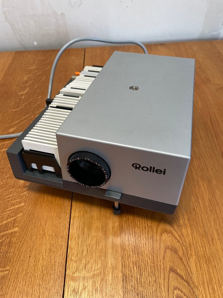 Rollei diaprojector en toebehoren, Ophalen, Gebruikt, Met scherm