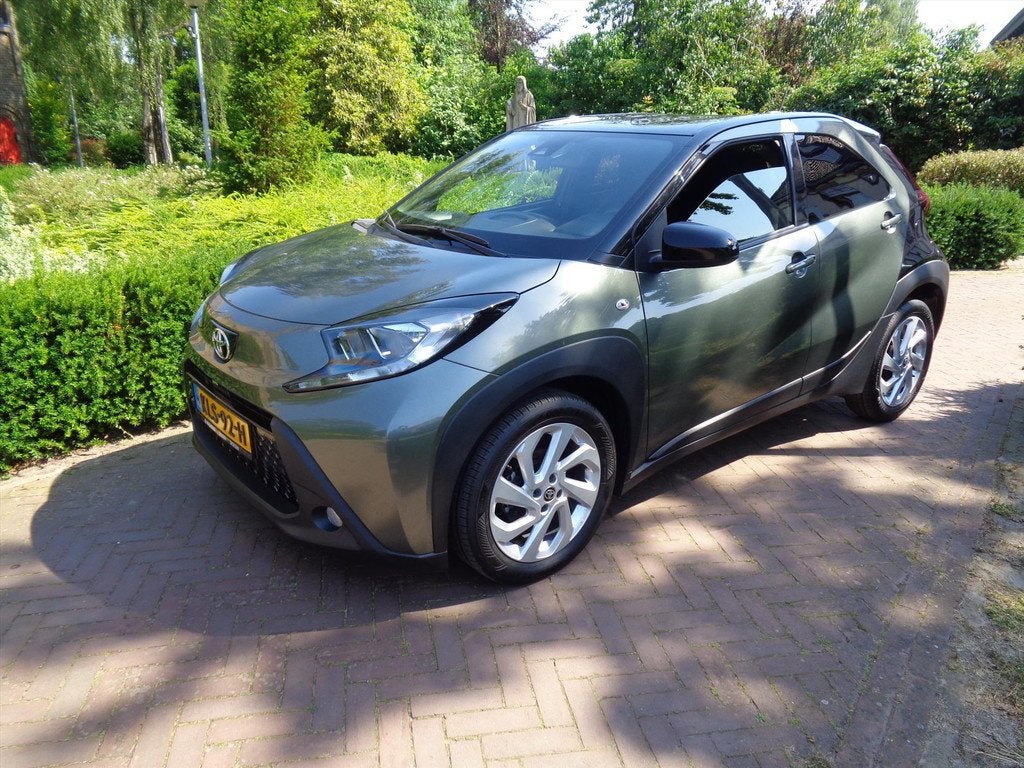 TOYOTA Aygo X 1.0 VVT-i MT 72pk Edition bij Toyota specialis, 12 maanden, Stof, Gebruikt, 4 stoelen
