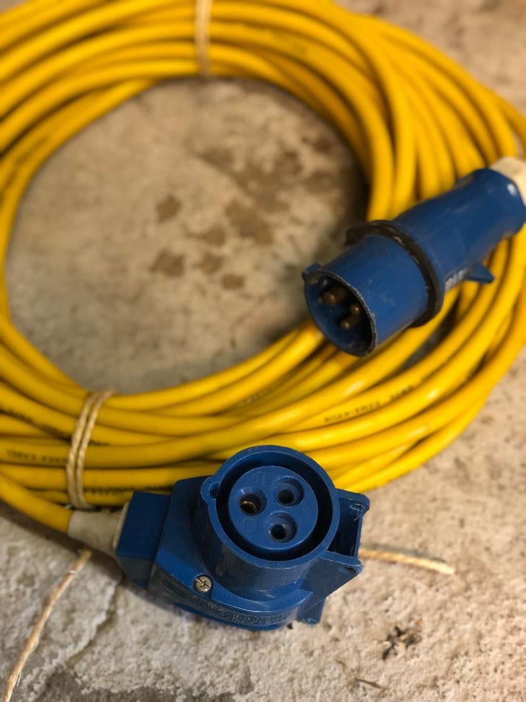 caravan elektriciteit kabel, Ophalen, Gebruikt