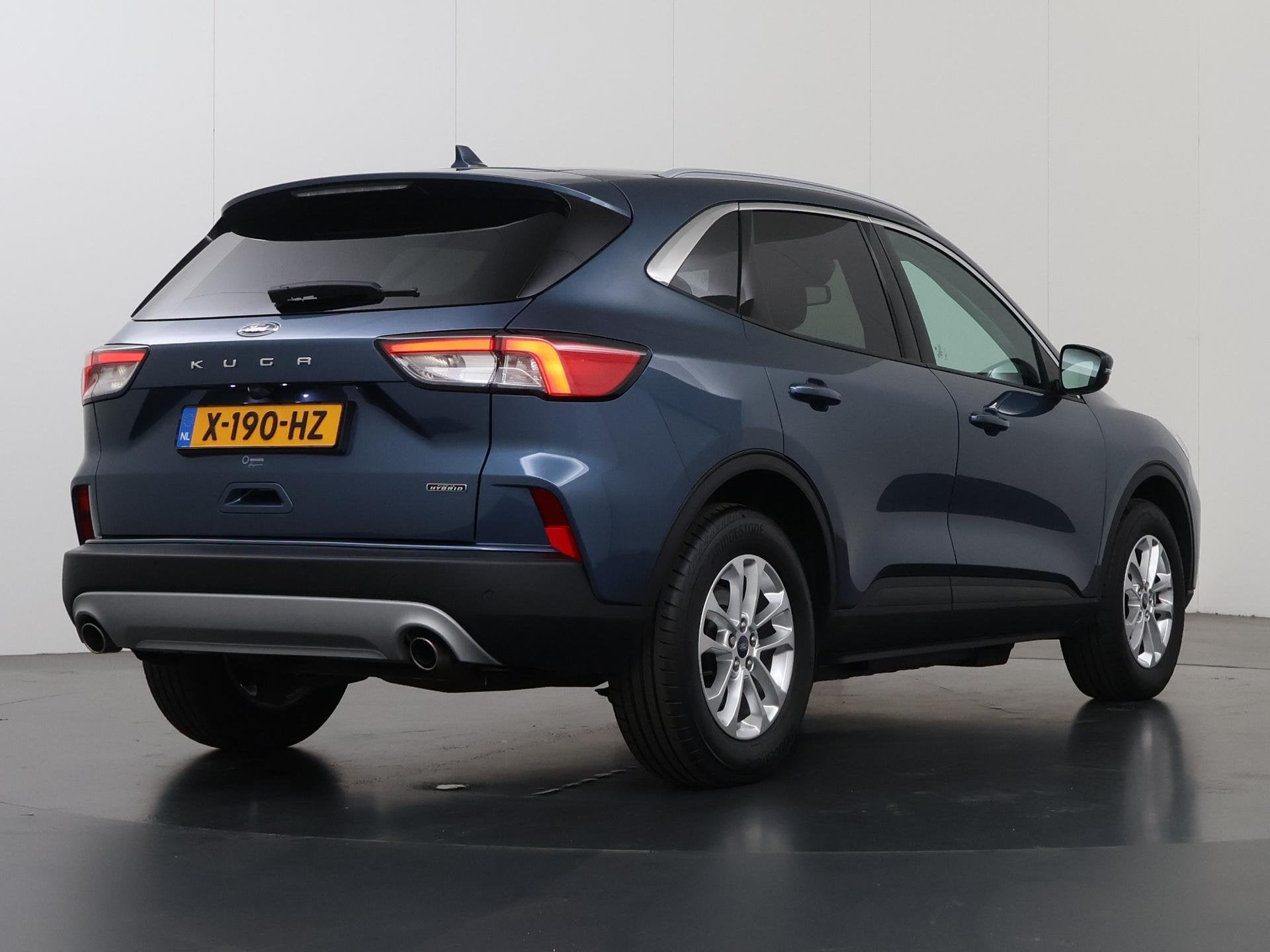 Ford Kuga 2.5 PHEV Titanium | Winterpakket | Afn. Trekhaak |, Auto's, Gebruikt, 4 cilinders, Blauw, Bedrijf