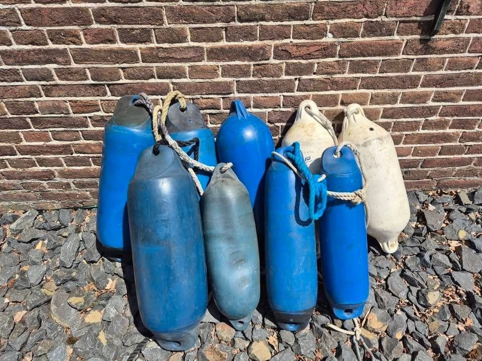 Partijtje 9 fenders stootwillen stootboeien bootfenders, Watersport en Boten, Ophalen, Gebruikt, Overige typen