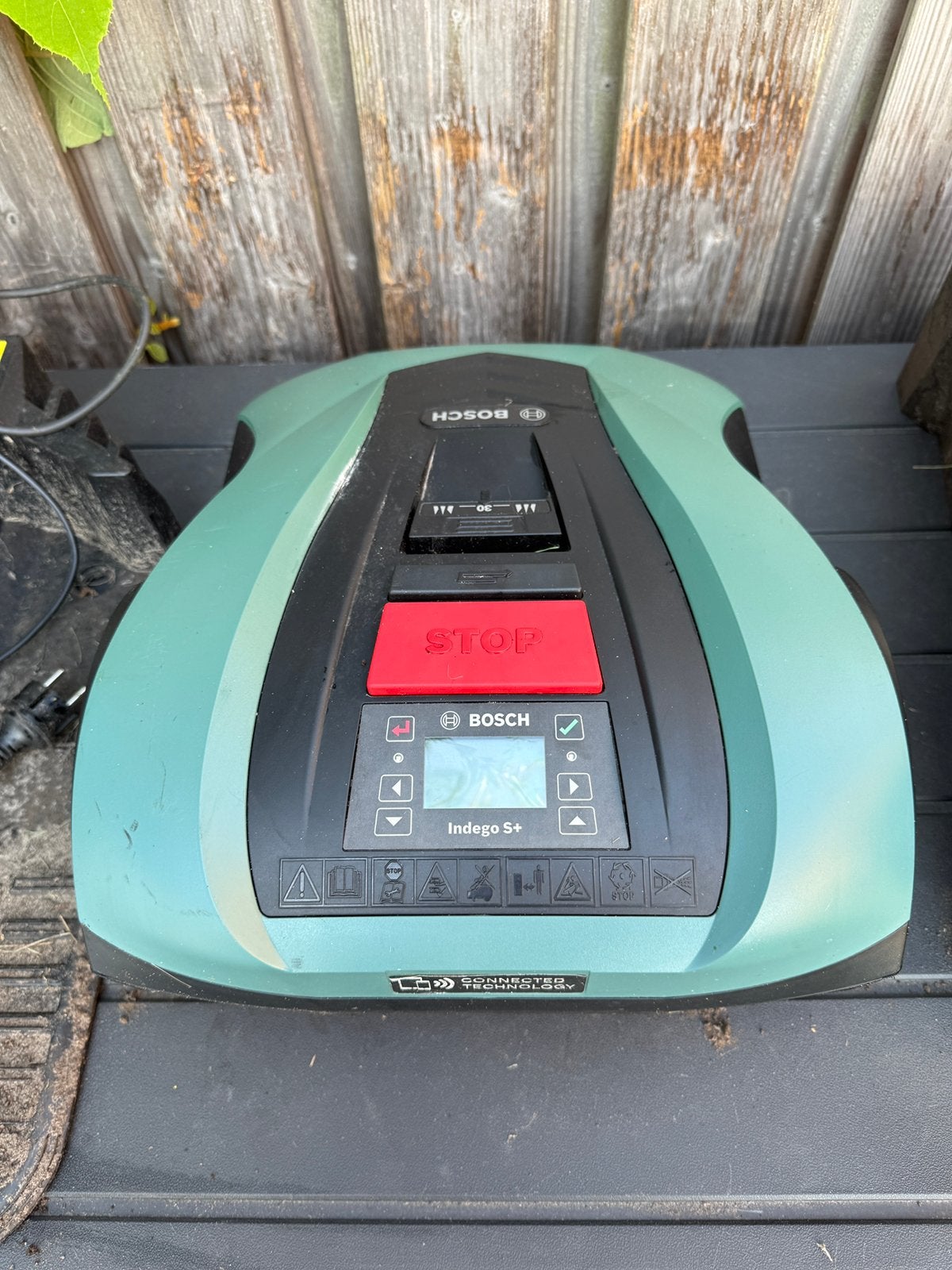 Bosch Indego S+ Robotmaaier incl. laadstation & garage, Ophalen, Gebruikt, Bestuurbaar via app