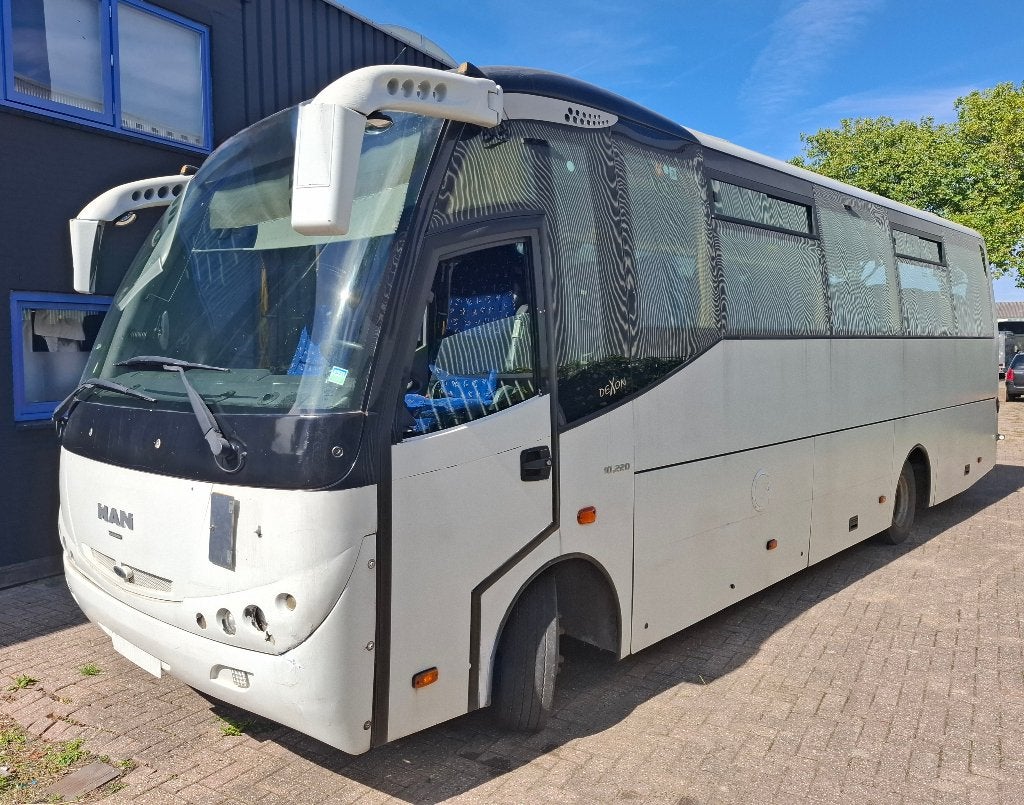 * MAN * BUS * COACH * 10.220 * 36+1PL * EXPORT *, MAN, Wit, Bedrijf, Blauw