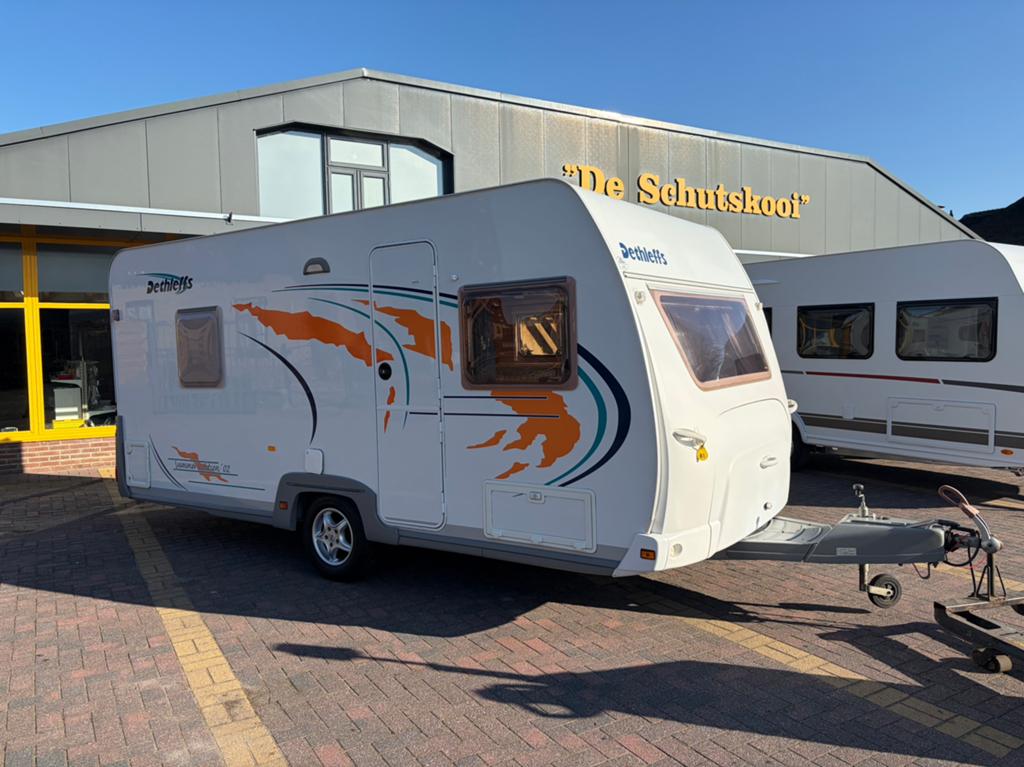 Dethleffs summer edition 450DB fransbed, Caravans en Kamperen, Caravans, Bedrijf, tot en met 4, 750 - 1000 kg, Rondzit, Dethleffs