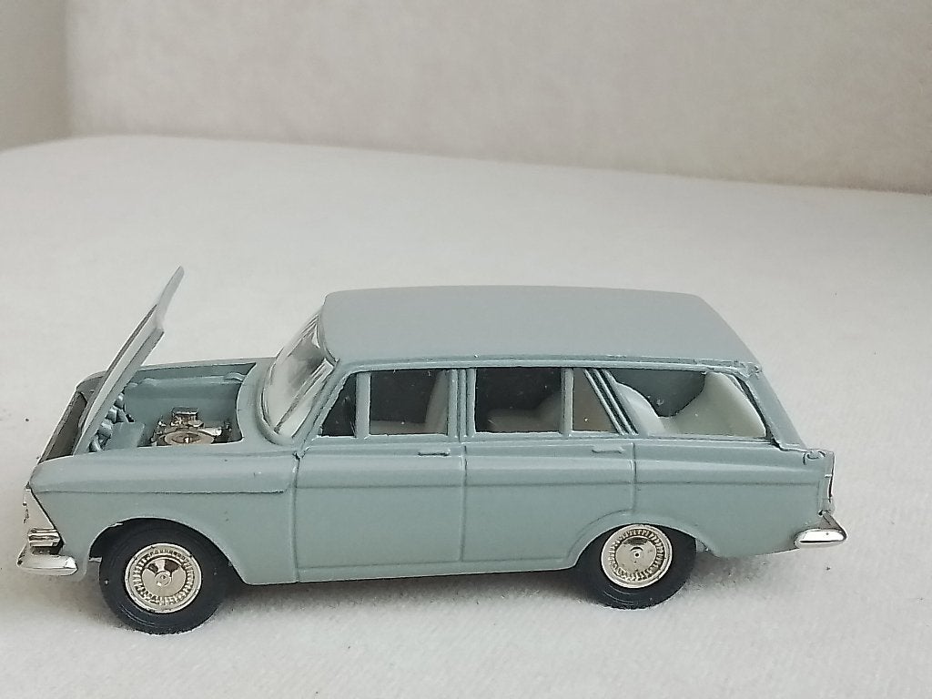 Moskvitch 427 Stationcar Novoexport made in ussr, Hobby en Vrije tijd, Modelauto's | 1:43, Ophalen of Verzenden, Zo goed als nieuw