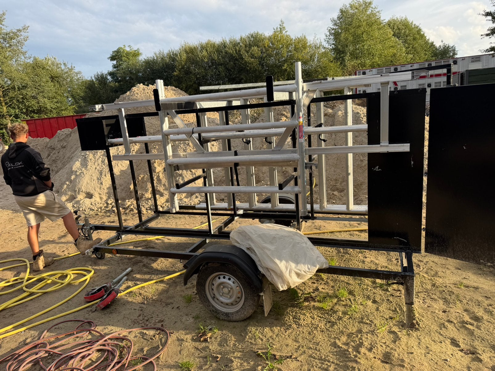 Steiger kar euroscaffold en schoorsteen steiger