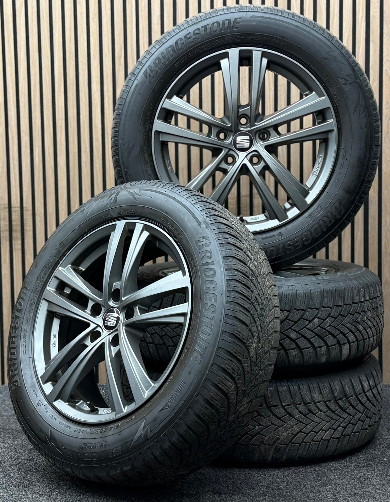 WINTER! 17 inch - Tarraco Tiguan Kodiaq 5x112 ET40 215/65/17, Auto-onderdelen, Banden en Velgen, Ophalen, 215 mm, ., Banden en Velgen