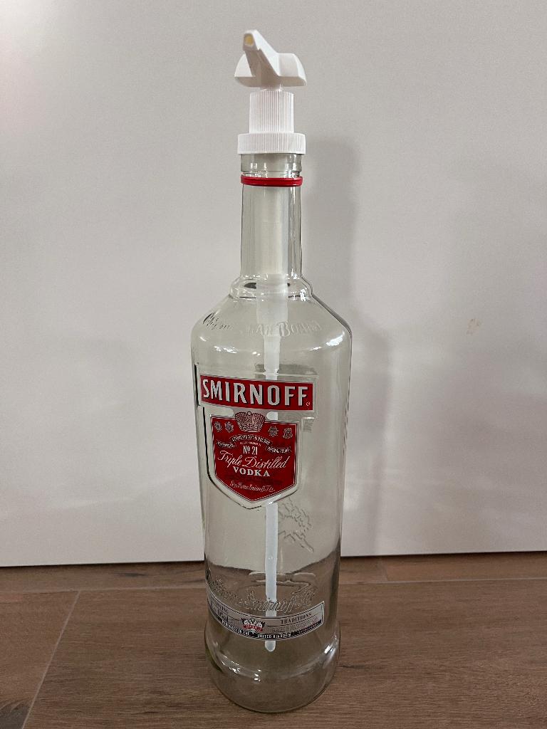 SMIRNOFF VODKA/WODKA FLES 3L LEEG, Ophalen of Verzenden, Gebruikt, Gebruiksvoorwerp