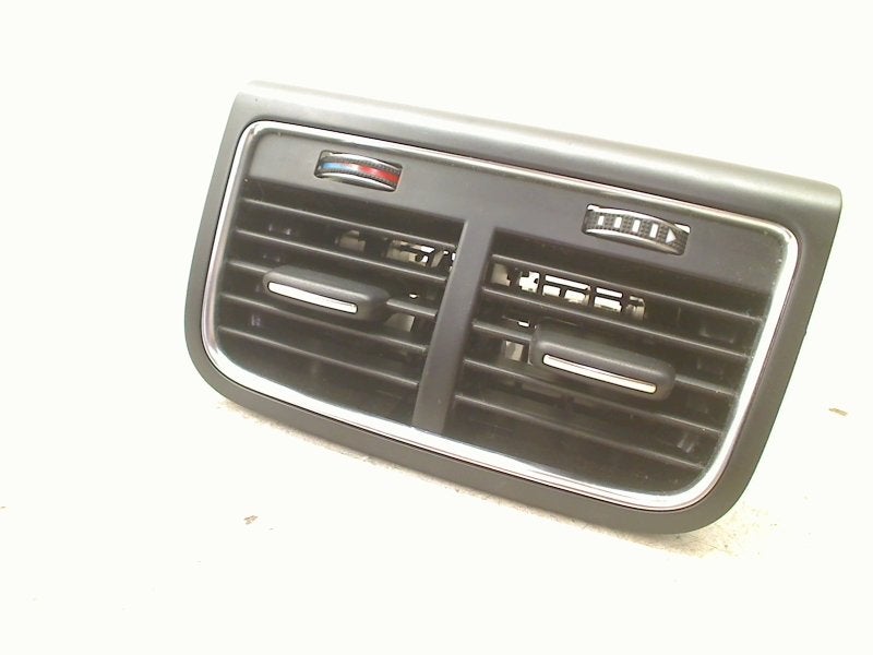 Luchtrooster achterop armsteun Audi S4 (B8) 2012 8K0819203J, Gebruikt, Auto-Union-Straße  1, Ingolstadt 85057, , Duitsland, Info@audi.de