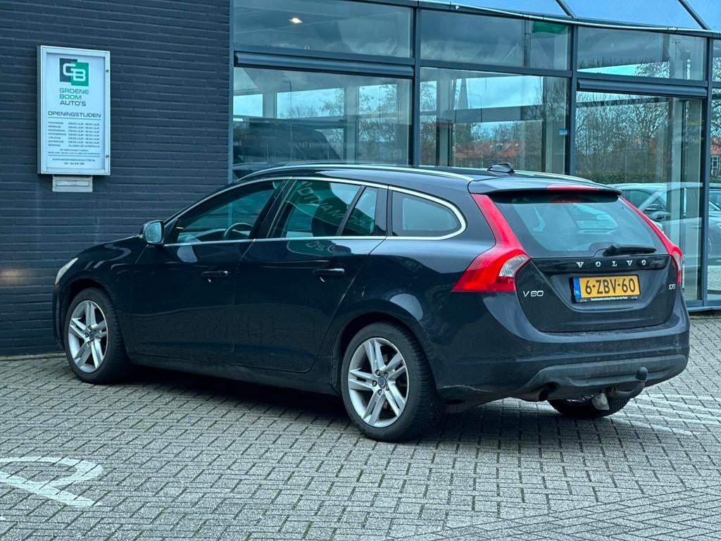 Volvo V60 2.0 D3 Summum/NAVI/AIRCO/TERKHAAK!, Voorwielaandrijving, Euro 5, Gebruikt, 1514 kg