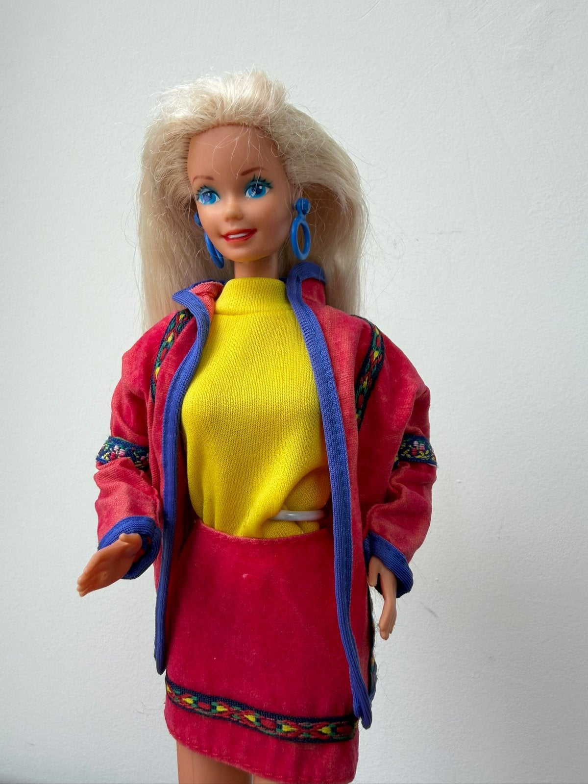 VINTAGE United Colors of Benneton Barbie, Verzamelen, Poppen, Ophalen of Verzenden, Zo goed als nieuw, Kleertjes