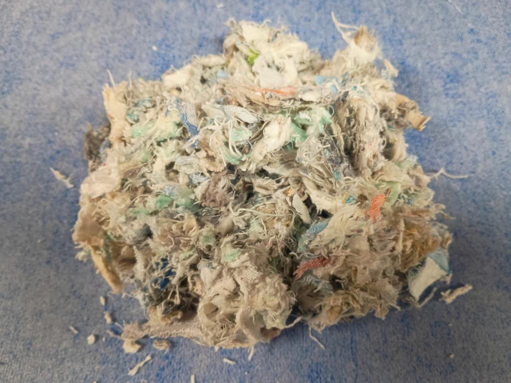 Te koop linnenmix, polyvlok, vezels, bodemverbeteraar