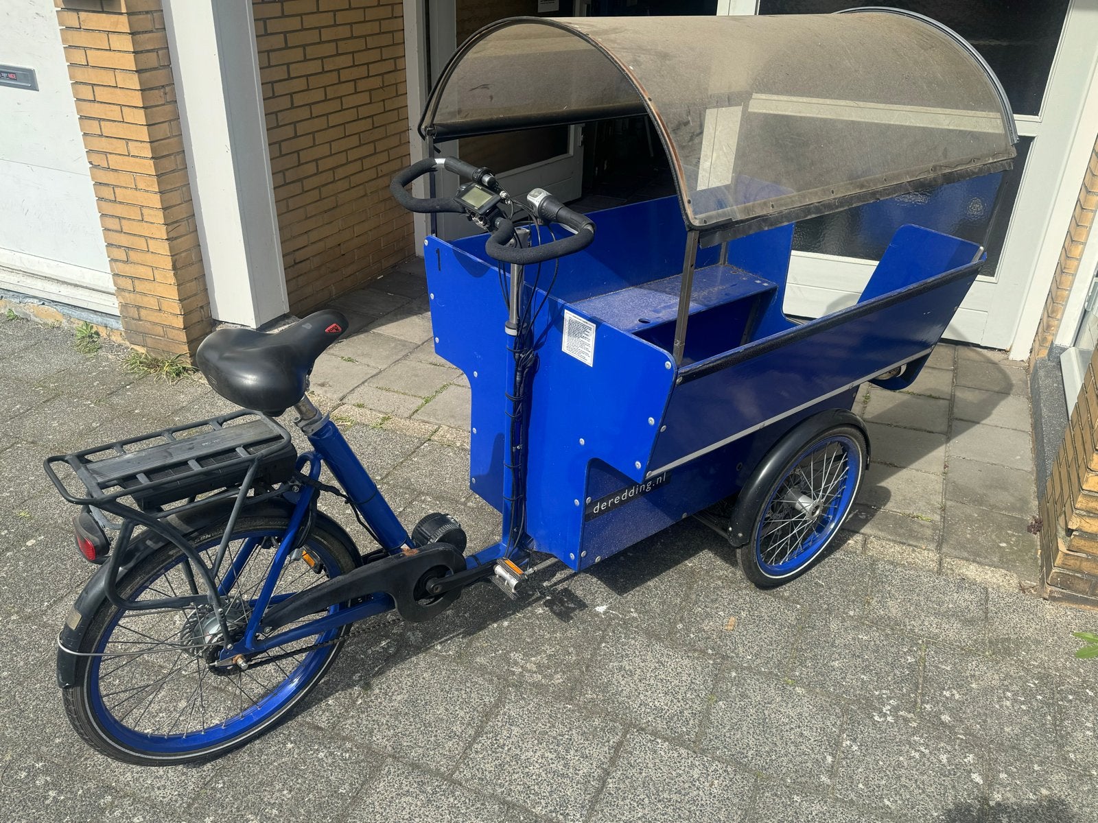 Redding elektrische bakfiets met accu en lader, 4 kinderen of meer, Gebruikt, Huif, Trommelrem
