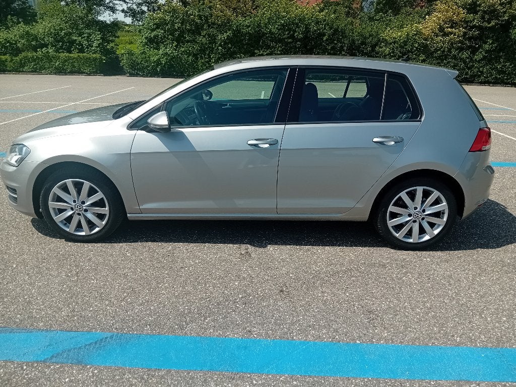 Volkswagen Golf 1.2 TSI 77KW 5D 2013 Grijs, Auto's, Volkswagen, Particulier, Golf, ABS, Airbags, Airconditioning, Alarm, Centrale vergrendeling
