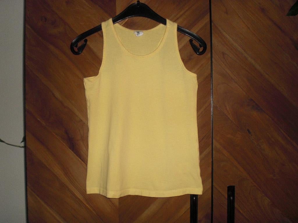 Zgan- Mooi shirtje van HEMA. Maat 134/140, Meisje, Ophalen of Verzenden, Zo goed als nieuw, Shirt of Longsleeve
