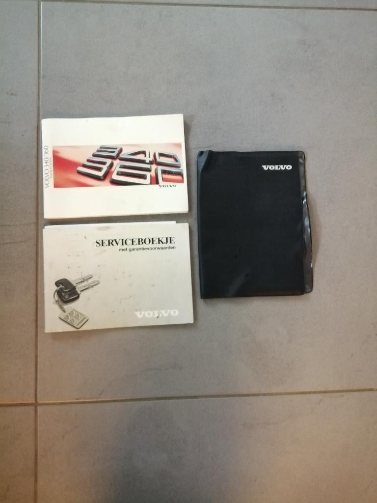 Compleet mapje boekjes VOLVO 340/360   1983/1989 ., Ophalen of Verzenden