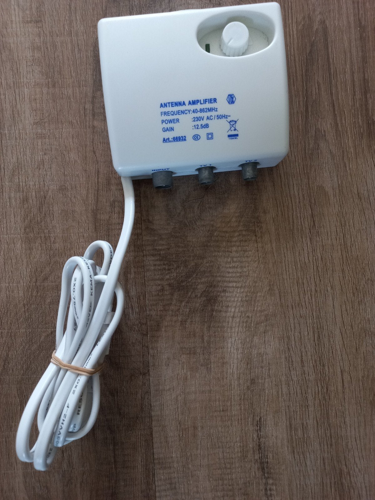 Nieuwe tv antenne versterker, Ophalen of Verzenden, Nieuw