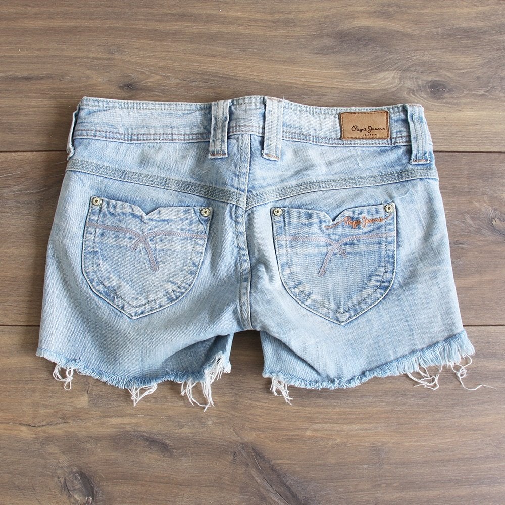 Pepe Jeans Spijkerbroek Kort - 91 (Size W27/L32) € 25,-, Blauw, Ophalen of Verzenden, Zo goed als nieuw, W27 (confectie 34) of kleiner