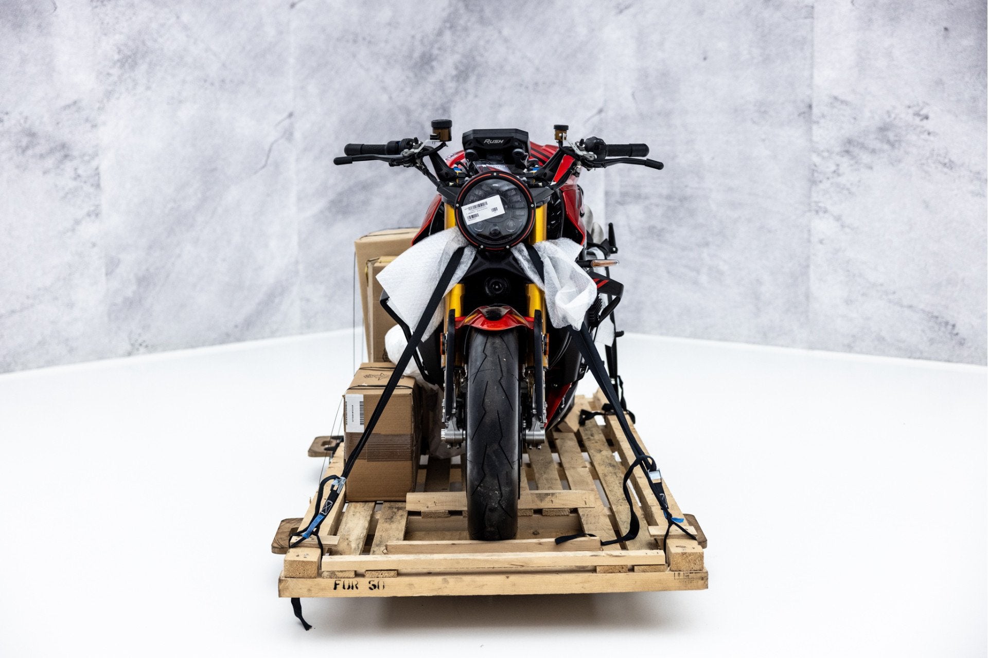 MV Agusta Rush 243/300 NIEUW IN KRAT 998 CC 208 PK Racing Ki, Motoren, Motoren | MV Agusta, Bedrijf, Traction Control, Meer dan 35 kW