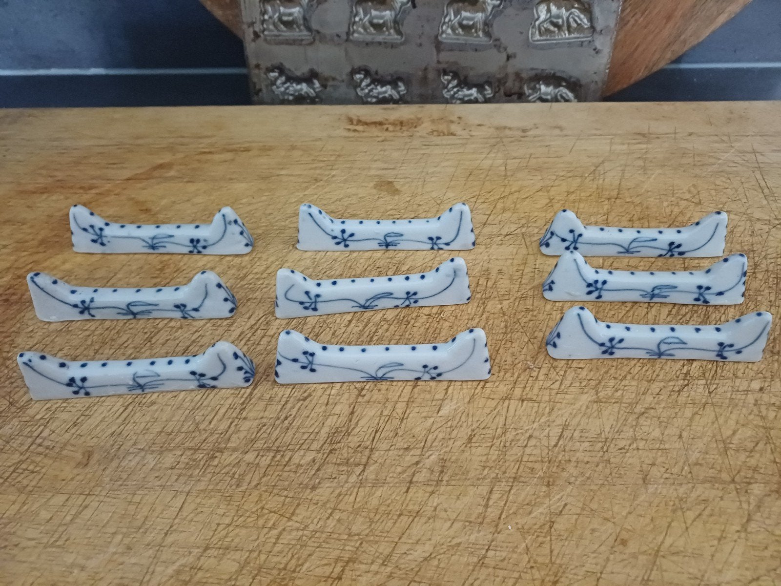 Prachtige antieke Messenleggers blauw Saks, Verzenden