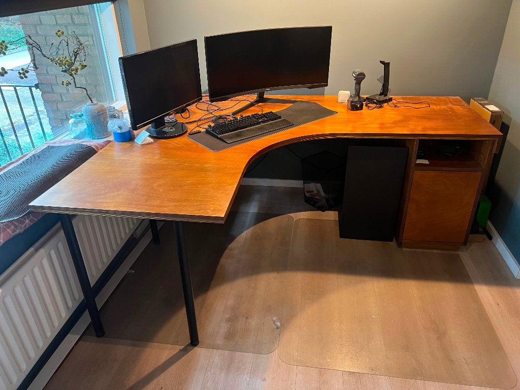 Bureau hout met led strip kleuren, Ophalen, Zo goed als nieuw, Hout