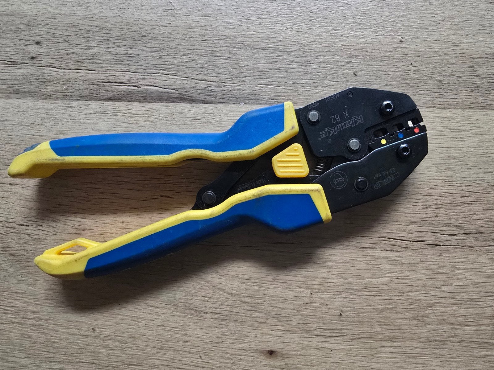 Klauke K82 kabelschoentang krimptang - Nieuwstaat, Ophalen of Verzenden, Zo goed als nieuw, Tang, Knipex