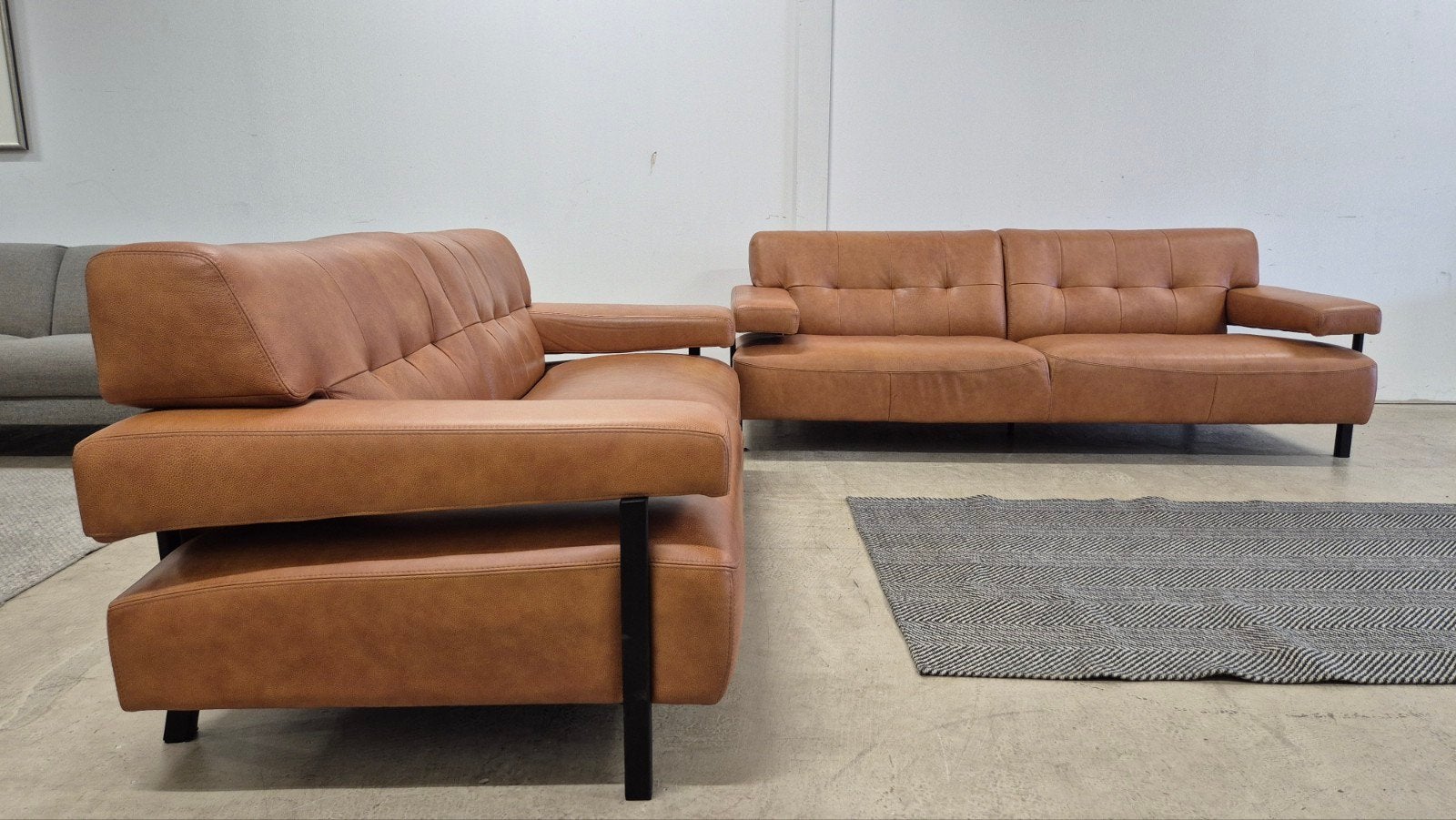 Cognac leren industriële design bankstel in NIEUWSTAAT, Industriël design cognac leer, Ophalen of Verzenden, Zo goed als nieuw