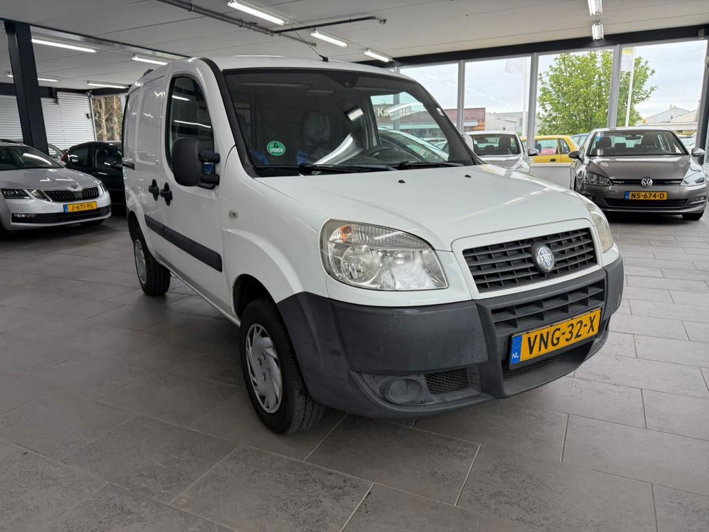 Fiat Doblò 1.6 SX bestelauto benzine elektrisch pakket nieu, Auto's, Bestelauto's, Voorwielaandrijving, 1596 cc, Stof, Gebruikt