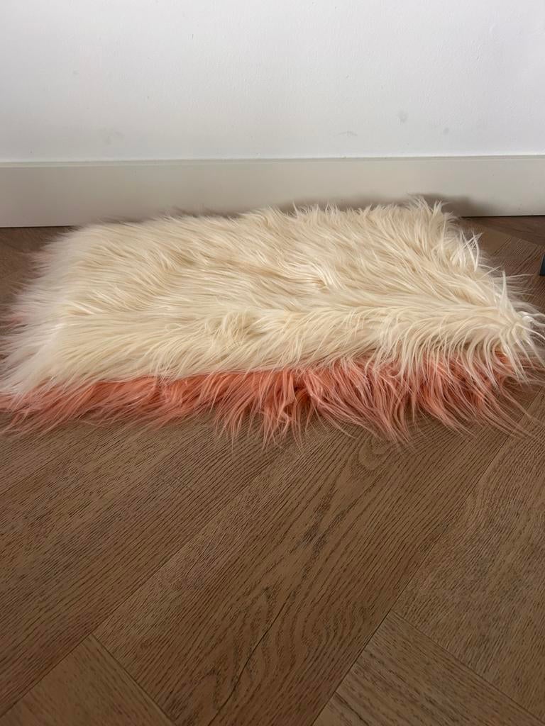 2x faux fur 60x50 cm, Ophalen of Verzenden, Zo goed als nieuw, Overige typen