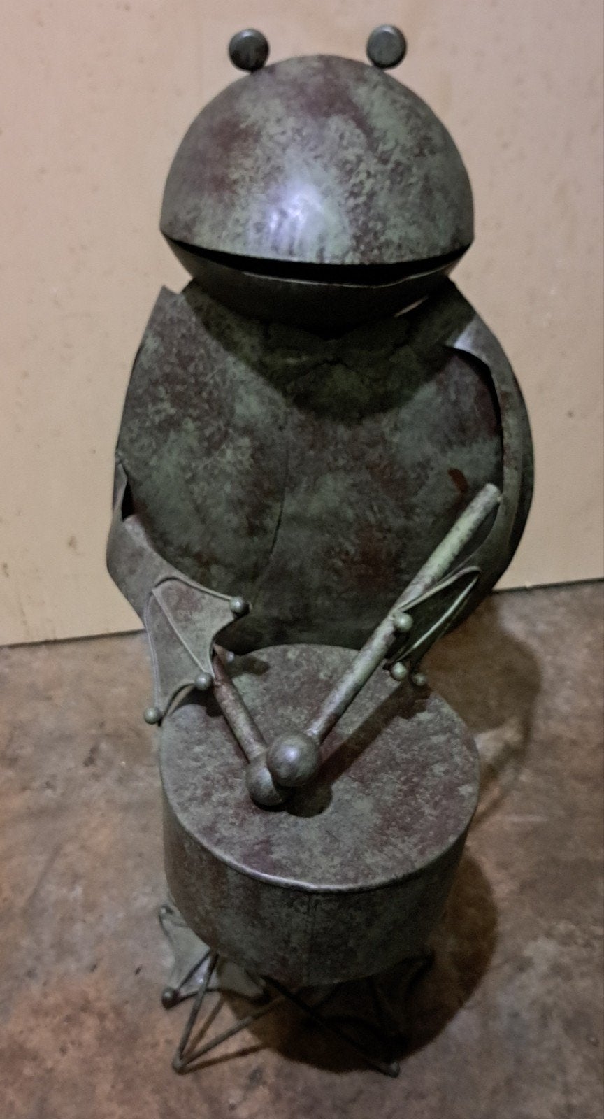 Mooie grote decoratieve metalen kikker met trommel, Huis en Inrichting, Woonaccessoires | Overige, Zo goed als nieuw, Metaal, Ophalen of Verzenden