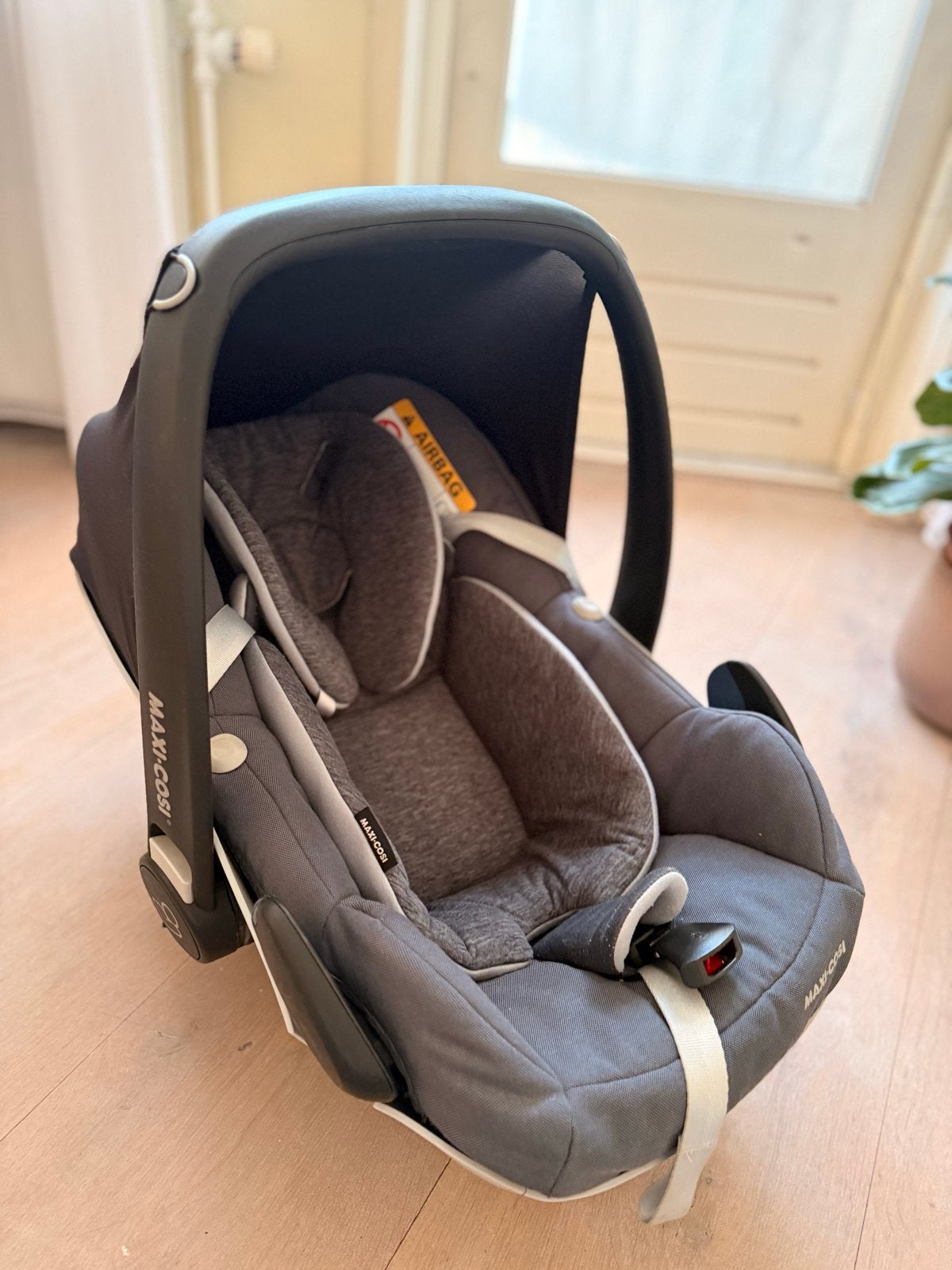 Maxi-Cosi Pebble Pro i-Size INCL isofix base, Ophalen, Autogordel of Isofix, Slaapstand, Zo goed als nieuw