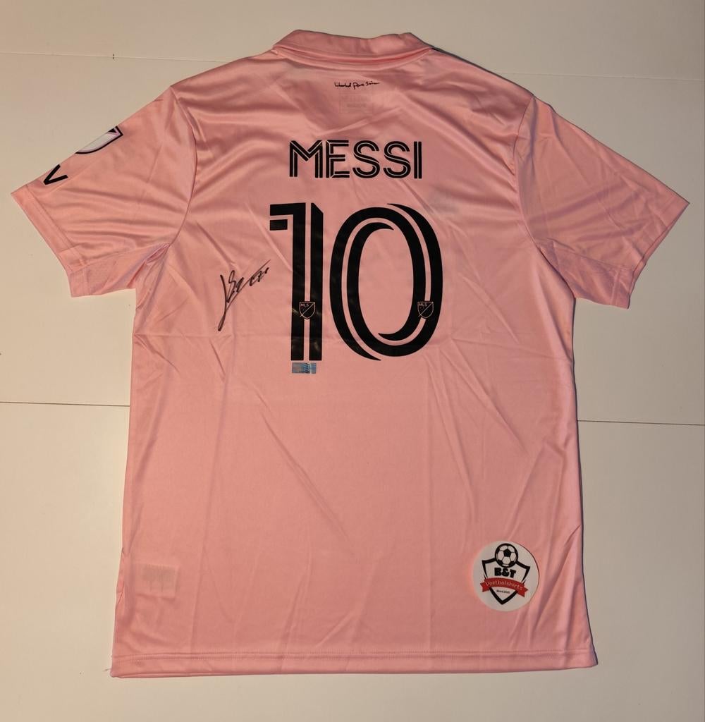 Diverse gesigneerde shirts messi, Verzamelen, Sportartikelen en Voetbal, Shirt, Verzenden, ., Zo goed als nieuw