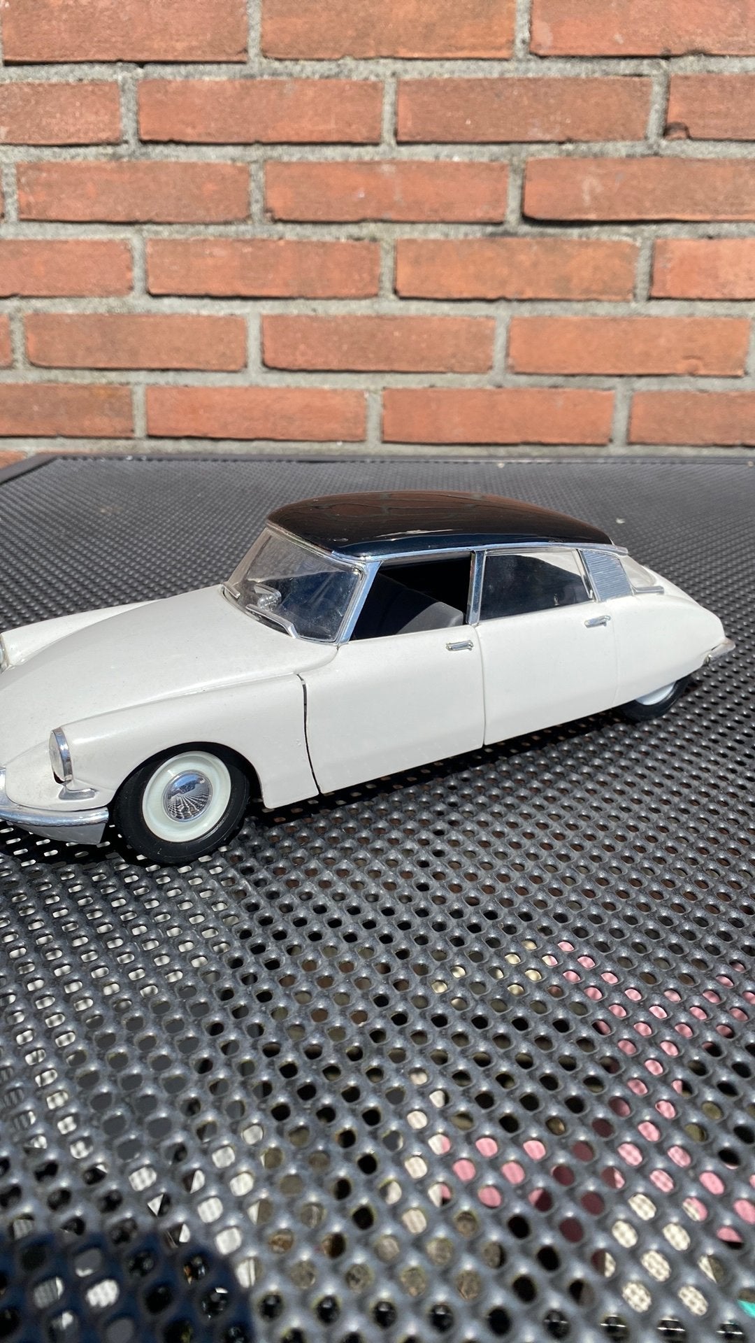 Mooi model Citroën 1/18, Hobby en Vrije tijd, Modelauto's | 1:18, Ophalen of Verzenden, Zo goed als nieuw, Solido