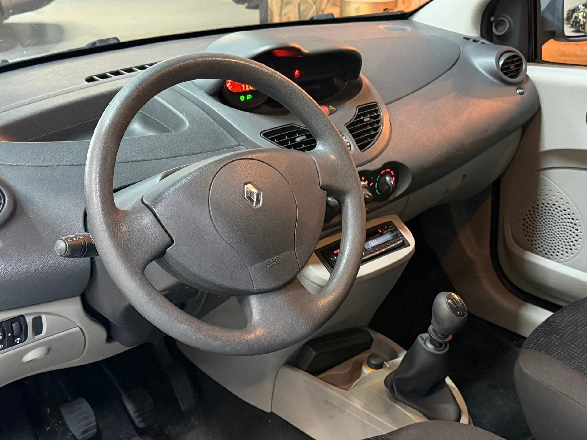 Renault Twingo 1.2 Authentique|Airco|NAP|Elektrische ramen|M, Voorwielaandrijving, Gebruikt, 4 cilinders, 4 stoelen