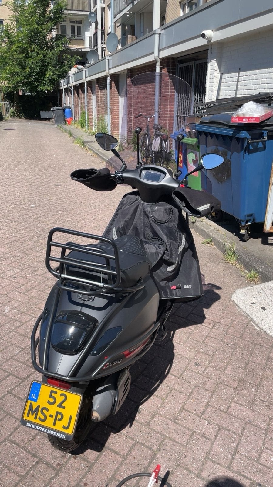 Vespa sprint 125cc (2023), Ophalen, 125 cc