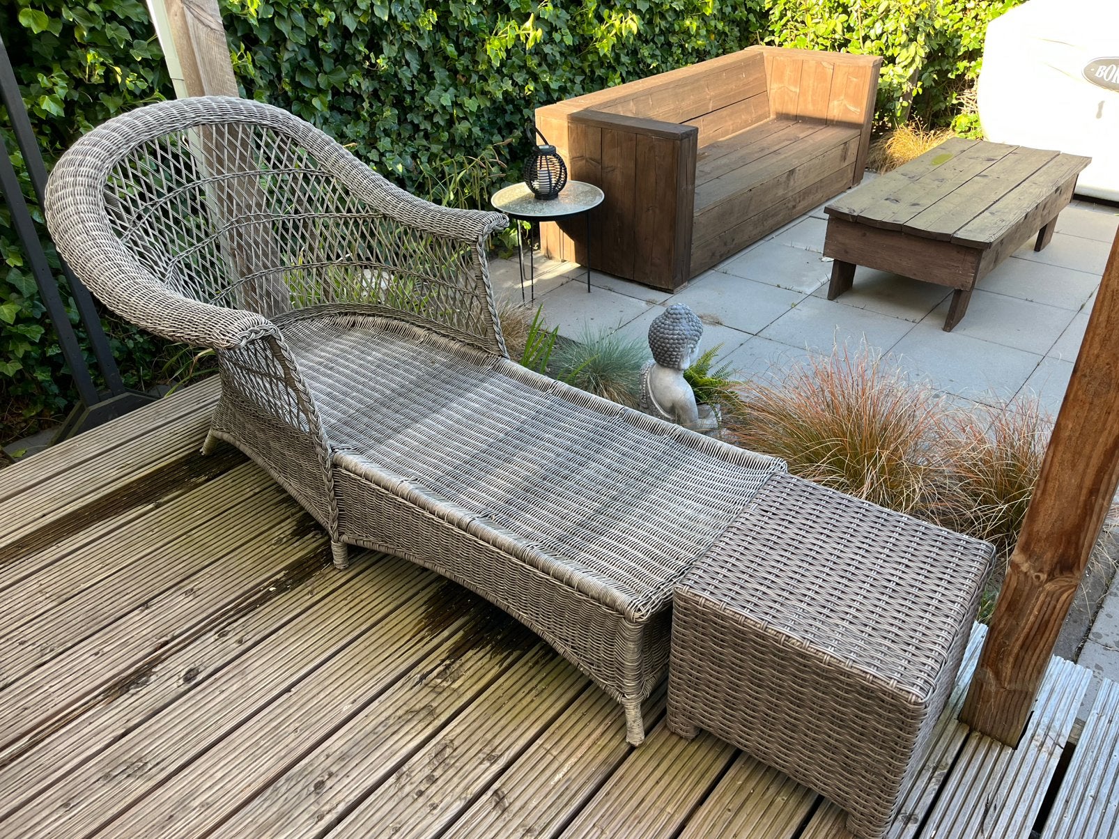 Twee ligbedden met tafeltjes, Tuin en Terras, Ophalen