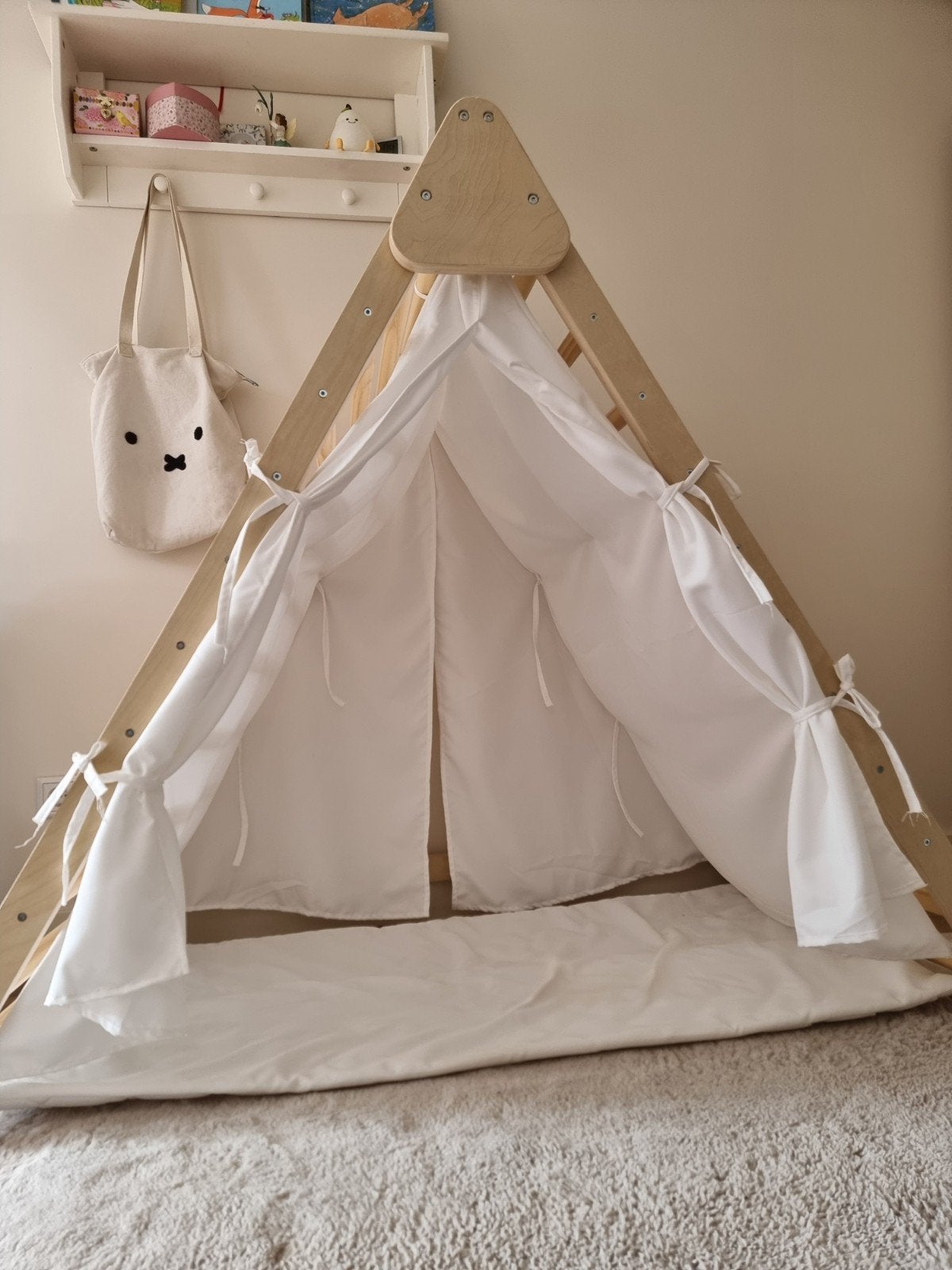 Houten klimrek en tent. nog geen jaar oud, Ophalen, Zo goed als nieuw