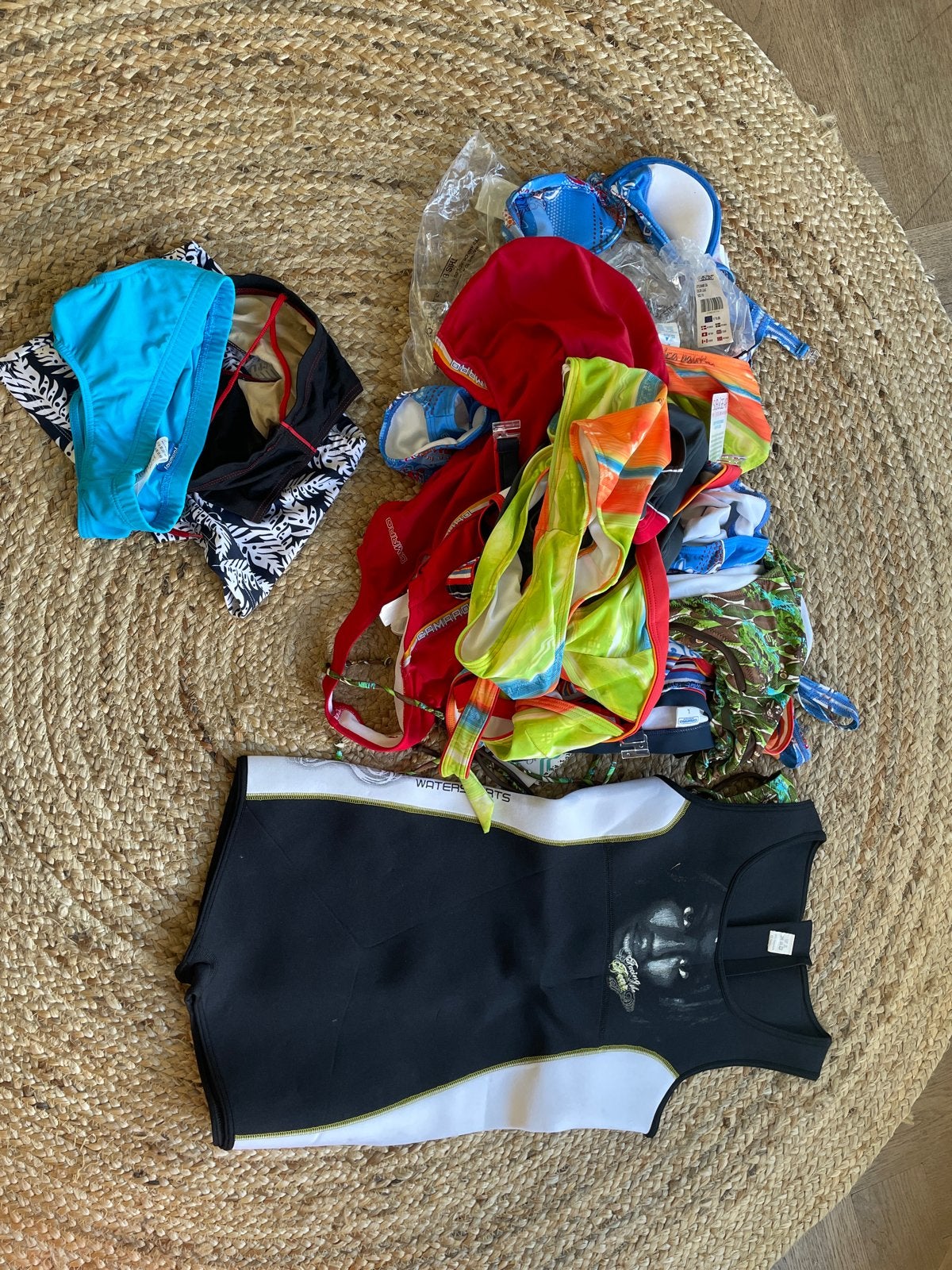 Badkleding dames (40/42) en kinderzwembroeken (122/128), Kleding | Dames, Ophalen of Verzenden, Zo goed als nieuw, Overige kleuren