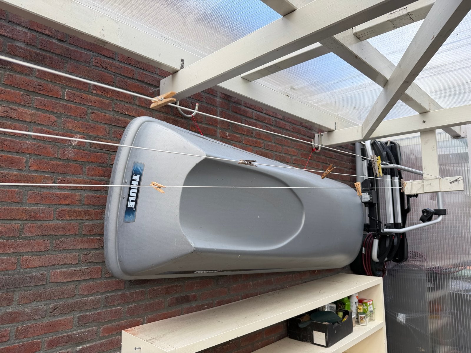 Thule Alpine 700 Dakkoffer - Ruime Opslag voor Reizen, Ophalen, Gebruikt