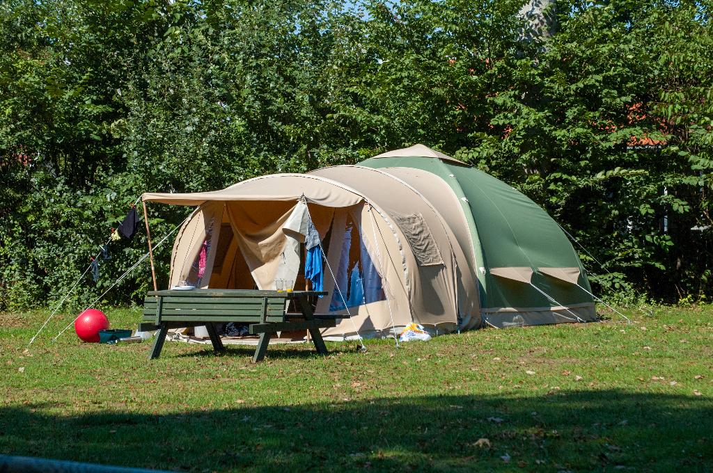 Karsten 350 plus extra's, Caravans en Kamperen, Tenten, Ophalen, Zo goed als nieuw, Tot en met 5