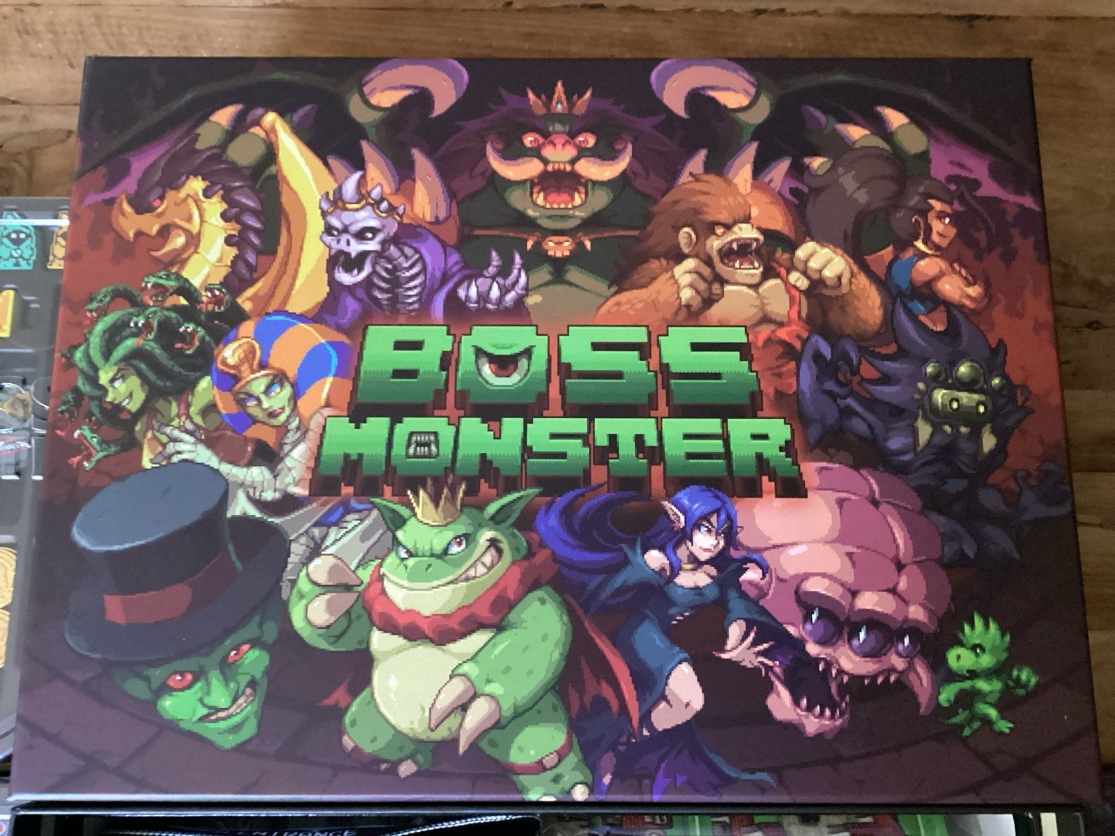 Boss Monster Kickstarter Editie + Uitbreidingen - ZGAN, Ophalen of Verzenden, Zo goed als nieuw