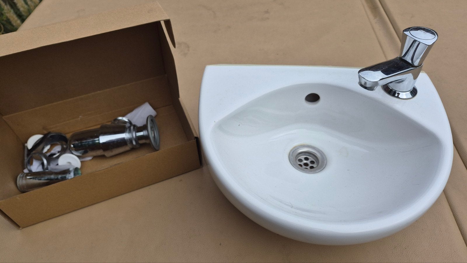 Sphinx wastafel met Grohe kraan - Compact en compleet, Ophalen, Gebruikt, Chroom, Wastafel